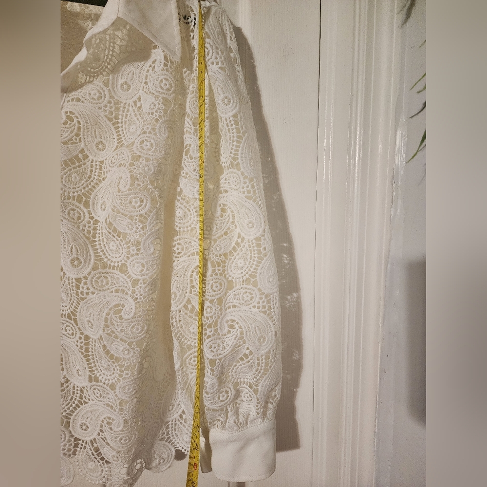 Anewsta White Lace Button-Front Blouse - Picture 5 of 7